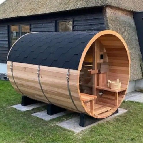 2025 Legno massello di cedro rosso 4-6 Persone Sauna a vapore asciutta all'aperto Barile a cicuta con stufa e costruzione durevole
